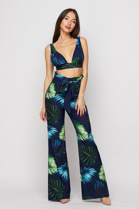FLUTTER FLORAL PANT SET - TRESLUSH